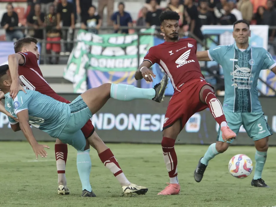 PSBS Biak vs Bali United BRI Liga 1 2024/2025